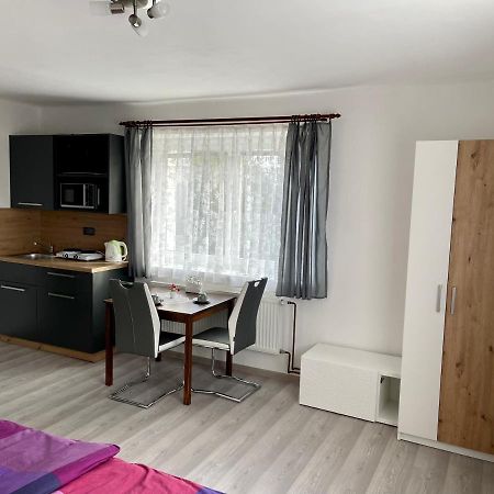 Apartmany Marjanka Jenisovice  Екстериор снимка